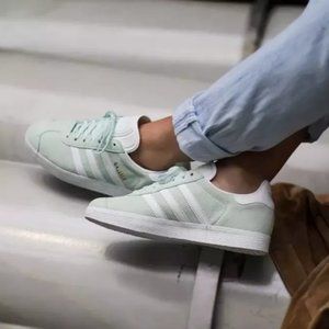 Adidas Gazelle Women's Casual Sneakers Shoes Leather Mint Green Size 6.